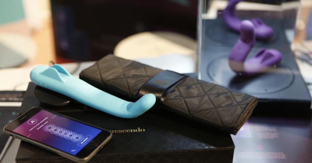 NUEVOS PRODUCTOS Y SERVICIOS Del vibrador conectado a la pitonisa virtual