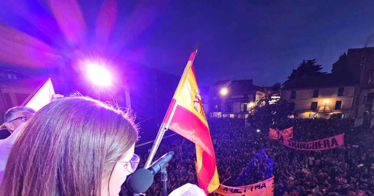 Almazán estalla y entra de lleno en las fiestas de la Bajada