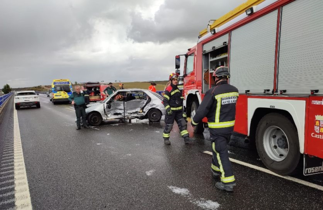 Accidente de tráfico en la A-66 en Villamañán (León) en el que falleció una mujer de 67 años. ICAL