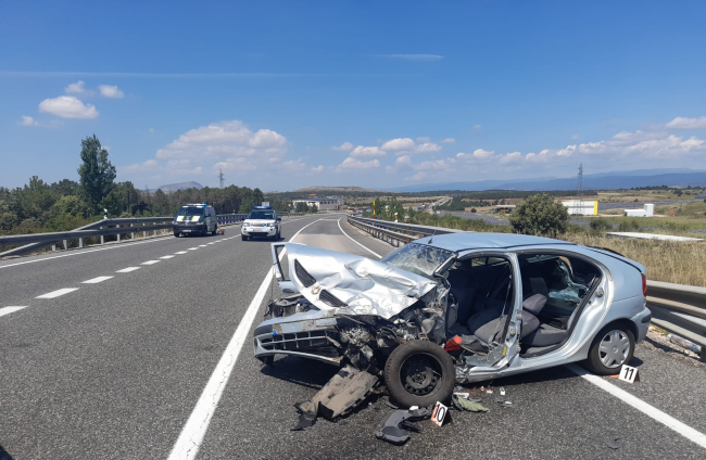 Estado de uno de los vehículos implicados en el accidente de tráfico en Soria.
