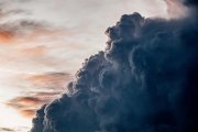 Impresionante imagen de la llegada de una tormenta a Soria este jueves.