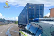 La Guardia Civil interceptó a un camionero por quintuplicar la tasa de alcohol permitida.
