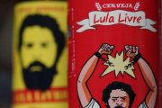 Fotografia de una cerveza  Lula Livre.-EFE