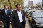 Rosell, con su abogado, después de declarar.-RICARD CUGAT