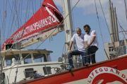Lo Monaco y Camps, abordo del 'Astral'.-EL PERIÓDICO