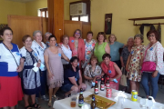 Participantes y asistentes a la presentación del proyecto 'Red de Autocuidado vecinal: Marca Deza'. HDS