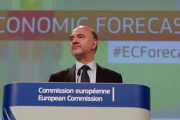 El comisario de asuntos económicos y financieros, fiscalidad y aduanas de la Comisión Europea, Pierre Moscovici.-EFE / EPA / OLIVIER HOSLET / ARCHIVO