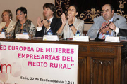 Miembros de las cámaras de comercio en el acto de presentación. / V. G. -
