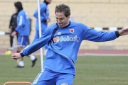 Culebras en el entrenamiento de ayer del Numancia. / V. Guisande-