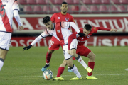 El Numancia sumó un punto en su partido con el Rayo.-MARIO TEJEDOR