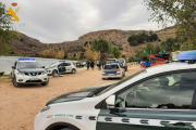 Patrullas de la Guardia Civil en el lugar de los hechos. ICAL