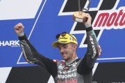 El británico John McPhee ha ganado la carrera de hoy, en Le Mans, donde Aron Canet ha terminado tercero.-AP / DAVID VINCENT