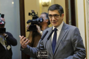 El presidente del Congreso, Patxi López, en su comparecencia ante la prensa.-JUAN MANUEL PRATS