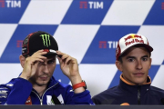 Lorenzo y Márquez durante la rueda de prensa en Mugello (Italia).-EFE / CLAUDIO ONORATI