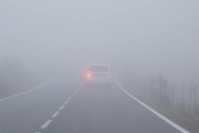 Carretera con niebla en la provincia.-MARIO TEJEDOR