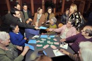 Cabezón, Represa, Peregrina, Marcos, Angulo, Gil y De Gregorio en el centro de la tercera edad de Almazán.-VALENTÍN GUISANDE