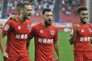 Higinio, Héctor y Otegui celebran el 1-0 logrado por el delantero murciano.-Valentín Guisande