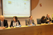 Un momento de la mesa redonda organizada ayer por Fapa Soria. / ÚRSULA SIERRA-
