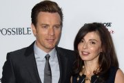 Ewan McGregor y Eve Mavrakis, en el 2012 en Los Ángeles-AP / MATT SAYLES