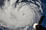 El huracán Florence, visto desde la Estación Espacial Internacional.-NASA