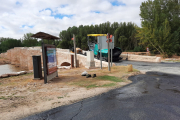 Imagen de las obras en uno de los extremos del puente.-ANA HERNANDO