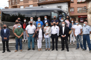 La delegada junto a la alcaldesa de San Leonardo y alcaldes de la zona.-HDS