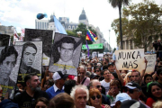 Marchas y protestas en Argentina en aniversario de la dictadura militar.-REUTERS