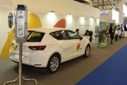 Cargador domestico para coches alimentados con gas comprimido GNC, mostrado estos días en la feria Gastech.-EL PERIÓDICO