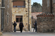 Detalle del barrio de Pedrajas con su arquitectura rural.-VALENTÍN GUISANDE