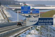 Tramo de una autopista controlada por Sanef en el norte de Francia.-EL PERIÓDICO