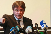 Carles Puigdemont, en una rueda de prensa en Bélgica, el pasado mes de noviembre.-/ OLIVIER HOSLET