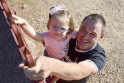 Quirico junto a su hija Irene en Valonsadero. / ÁLVARO MARTÍNEZ-