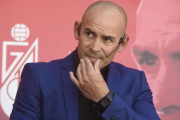 El entrenador Paco Jémez durante su presentación como nuevo técnico del Granada.-MIGUEL ANGEL MOLINA / EFE
