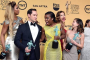 El elenco de la serie 'Orange is the new black', en la entrega de los Screen Actor's Guild Awards, en Los Ángeles,-Foto:   AFP PHOTO / MARK RALSTON