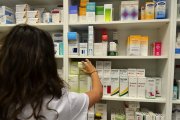 Oficina de farmacia en la capital soriana.-VALENTÍN GUISANDE