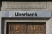 Una sucursal de Liberbank en Oviedo.-J L CEREIJIDO (EFE)