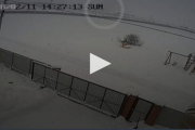Una cámara de seguridad grabó el momento en el que un avión ruso con 71 ocupantes cae a tierra y se estrella.-/ ATLAS VÍDEO