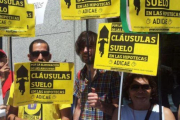 Protestas por las cláusulas suelo-EFE / ARCHIVO