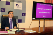 Pardo durante la presentación ayer del borrador presupuestario.-DIPUTACIÓN