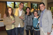 La gala de los Premios Aúpa Numancia, que como todos los años al final de cada temporada organiza DIARIO DE SORIA / EL MUNDO, se celebró ayer en el parador de turismo Antonio Machado de la capital soriana, una cita en la que se galardonó a los mejores jugadores de la plantilla numantina a lo largo de una campaña que finalizará este domingo con el encuentro que el equipo rojillo disputará en Los Pajaritos ante el Córdoba. Este año, los galardones estuvieron más repartidos que en años anteriores siendo Cedrick Mabwati el gran protagonista de la velada al conseguir dos distinciones, entre ellas la de mejor jugador de la campaña. Durante el mismo no faltó una mención a Txomin Nagore y Pablo Machín, dos hombres de la casa que dejan la entidad rojilla a final de temporada.