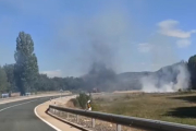 Incendio forestal tras arder un camión cerca de Herreros, Soria. HDS
