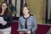 La presidenta del Parlament, Carme Forcadell, este lunes a su entrada en la Cámara catalana.-EP