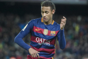 Neymar baila celebrando un gol al Espanyol en la Copa del año pasado.-JORDI COTRINA