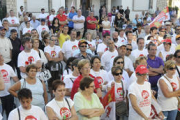 Cientos de personas se congregaron en San Leonardo de Yagüe para defender los intereses de los trabajadores de Norma. / VALENTÍN GUISANDE-