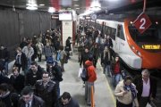 CCOO convoca un paro de 24 horas en Adif.-JOSEP GARCIA
