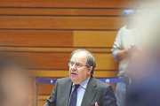 El presidente de la Junta, Juan Vicente Herrera, en una de sus intervenciones en las Cortes durante la sesión de control al Ejecutivo-ICAL