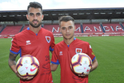 Oyarzun y Fran Villalba se enfundaron por primera vez la camiseta del Numancia en el campo de Los Pajaritos.-Valentín Guisande