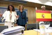 Las ministras de Hacienda, María Jesús Montero, y Política Territorial, Meritxell Batet, en el Consejo de Política Fiscal y Financiera del 19 de julio-DAVID CASTRO