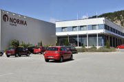 Instalaciones de Puertas Norma en San Leonardo. / V. G. -