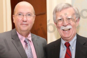 El dirigente de Vox Rafael Bardají y el consejero de seguridad nacional de EEUU, John Bolton, el pasado noviembre en el Capitolio  L-